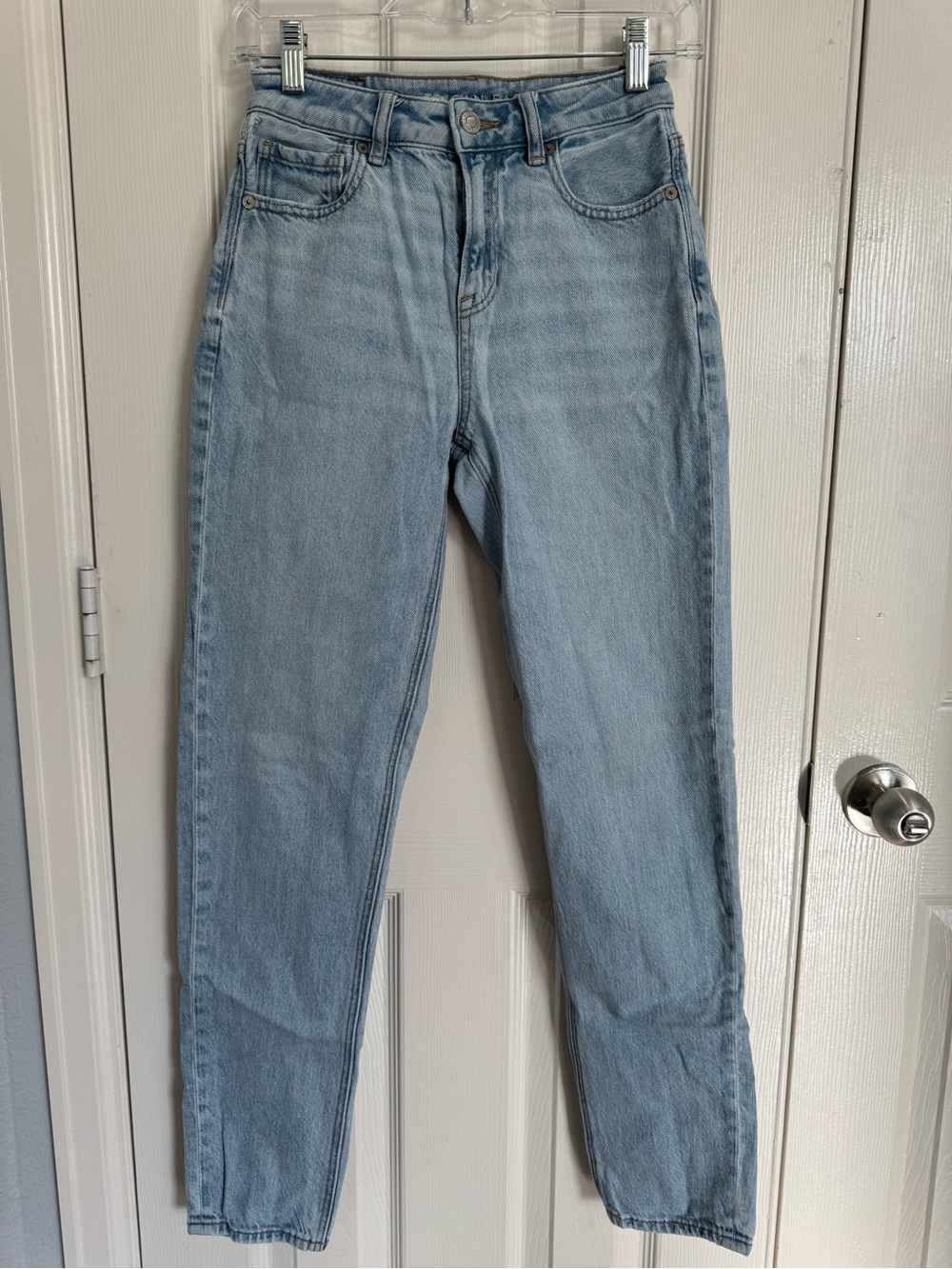 American Eagle Outfitters Light Blue Strigid Mom Jeans